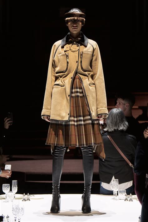 burberry fw 2022|burberry fall 2022 outfits.